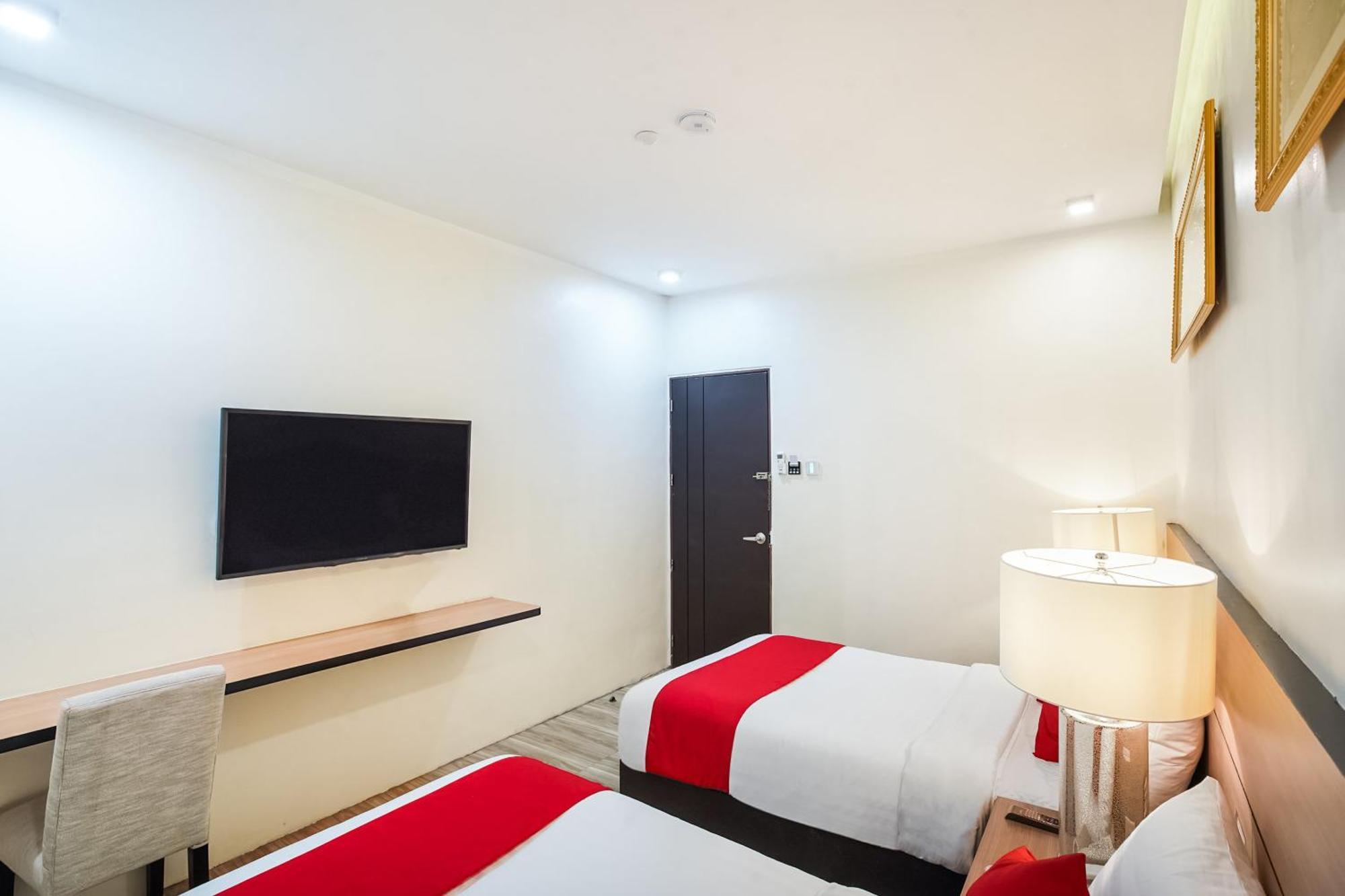 Oyo 489 Casa Mia Hotel Suites جنرال سانتوس المظهر الخارجي الصورة